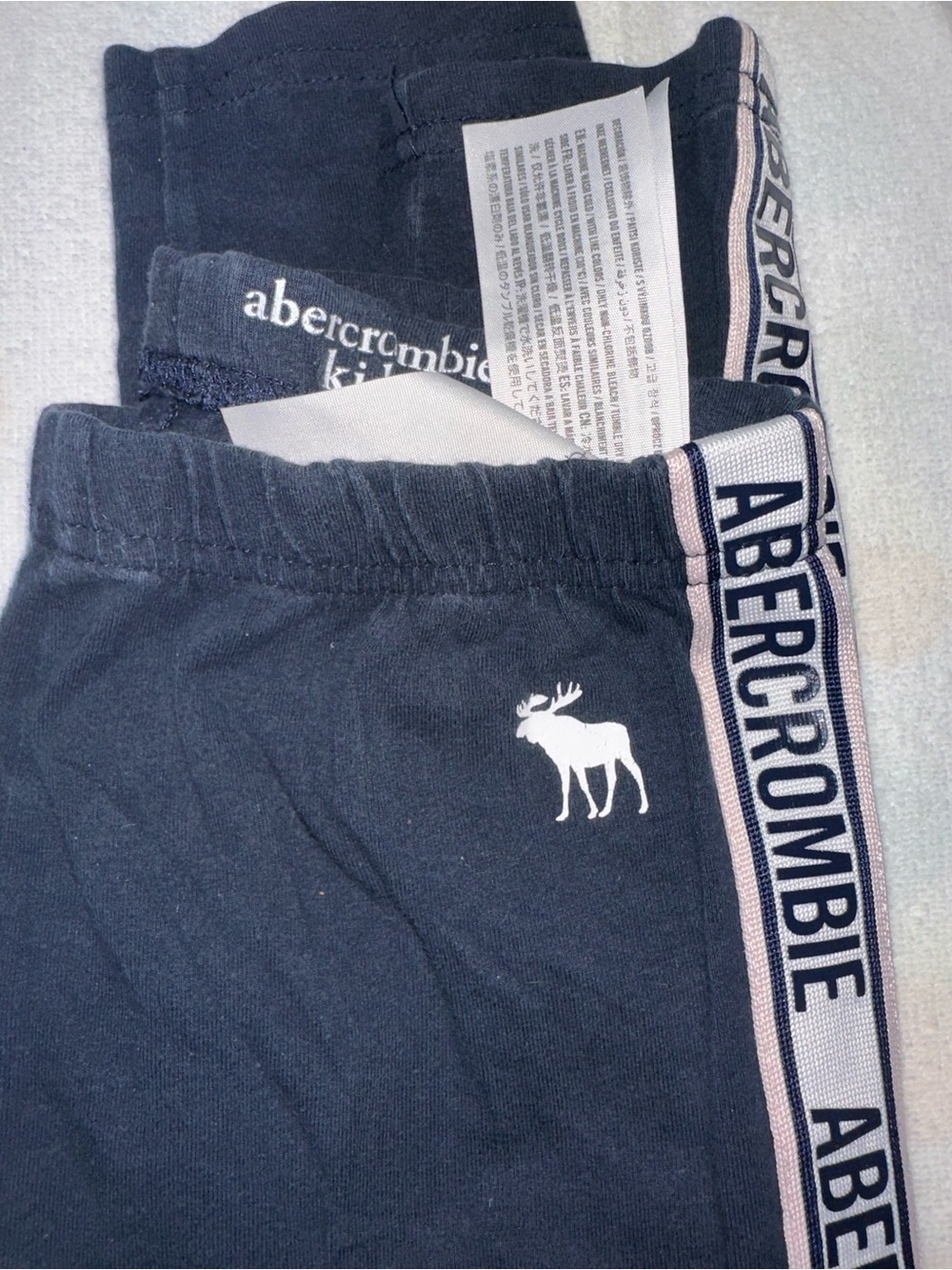 🫎abercrombie kids Navy/White Logo and Pink Stripe 13/14